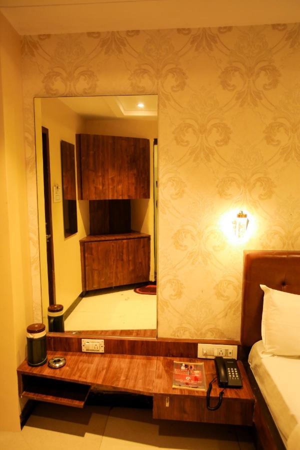 Garden Creek Residency - Near To Mumbai International Airport酒店 外观 照片